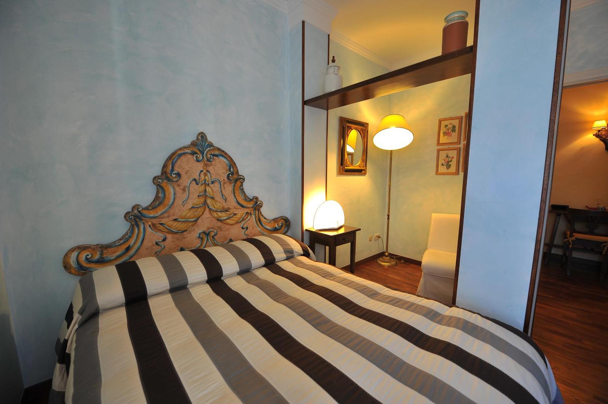 Hostal Relais Casabella Martina Franca Exterior foto